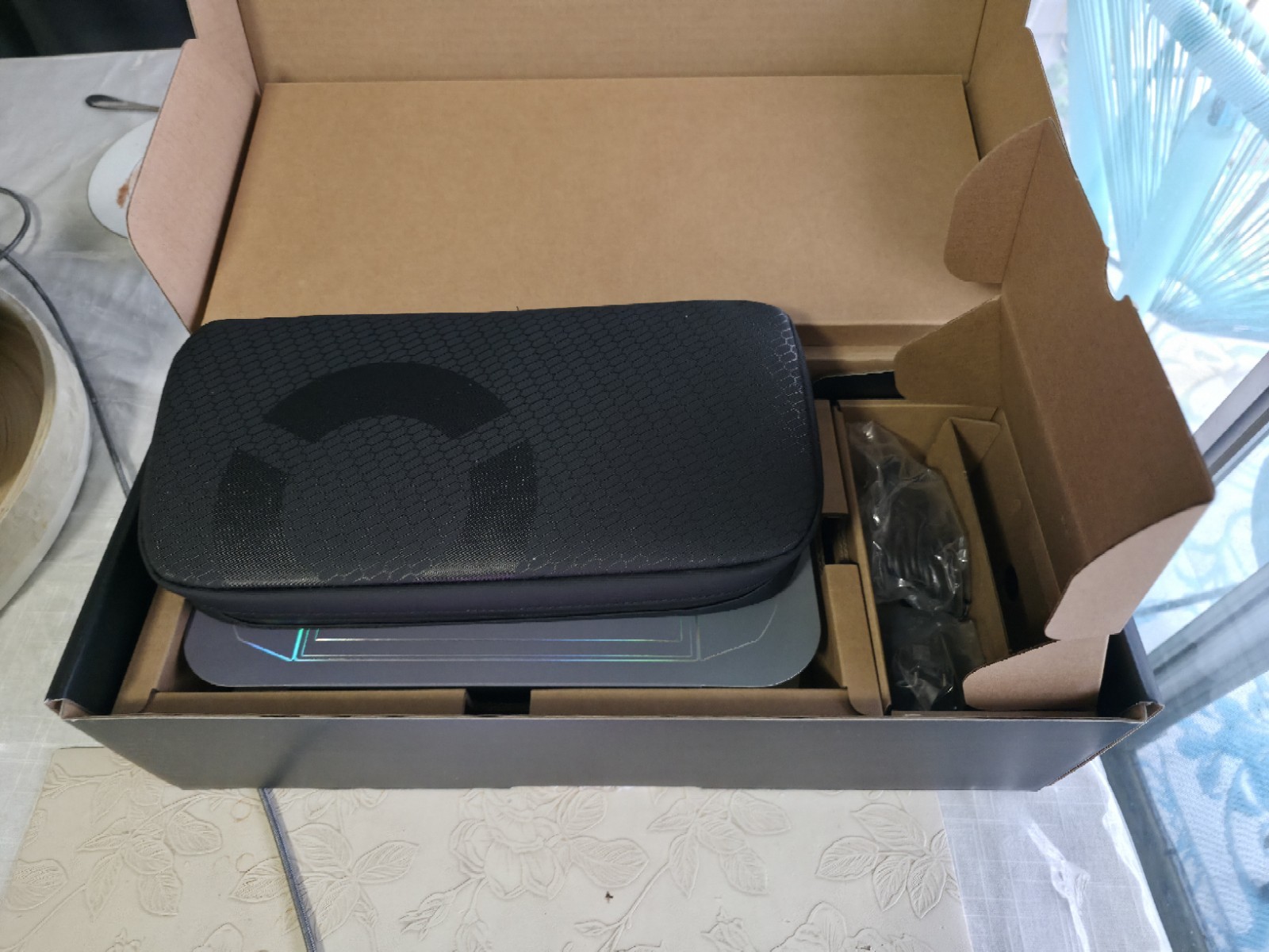 Lenovo Legion Go 2 AMD Ryzen Z2 Extreme 32GB RAM 2TB SSD – Excellent Condition