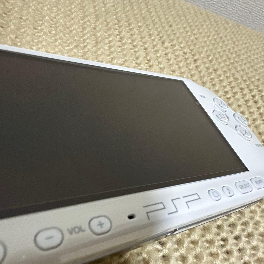 Excellent Sony PSP 3000 Pearl White Tested