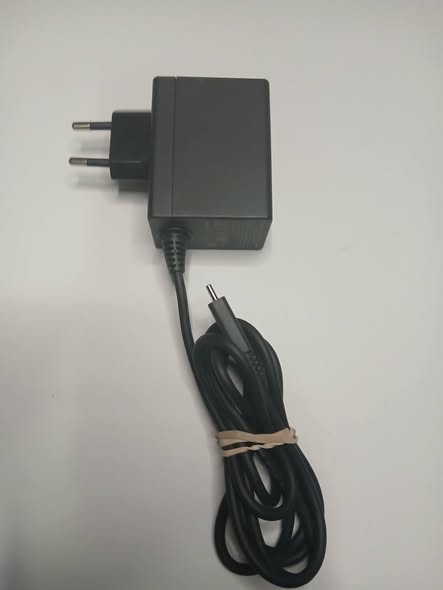 Genuine Authentic Nintendo Switch Charger AC Power Adapter HAC-002 EUR Europe