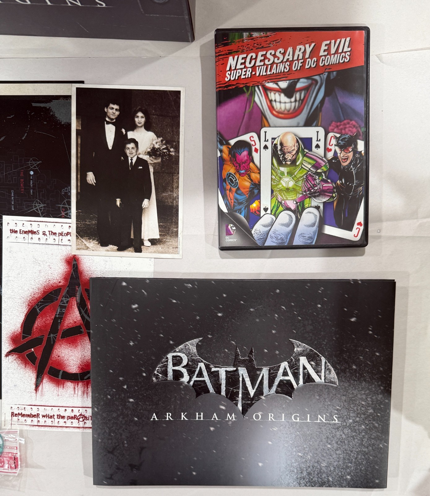 Batman Arkham Origins Collectors Edition – Xbox 360 – Inserts + Statue, No Game