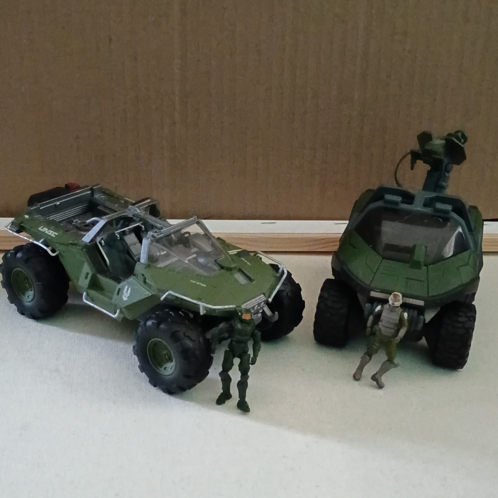 Rare Halo UNSC Warthog Vehicle Figure Lot w/ Master Chief Action Figure