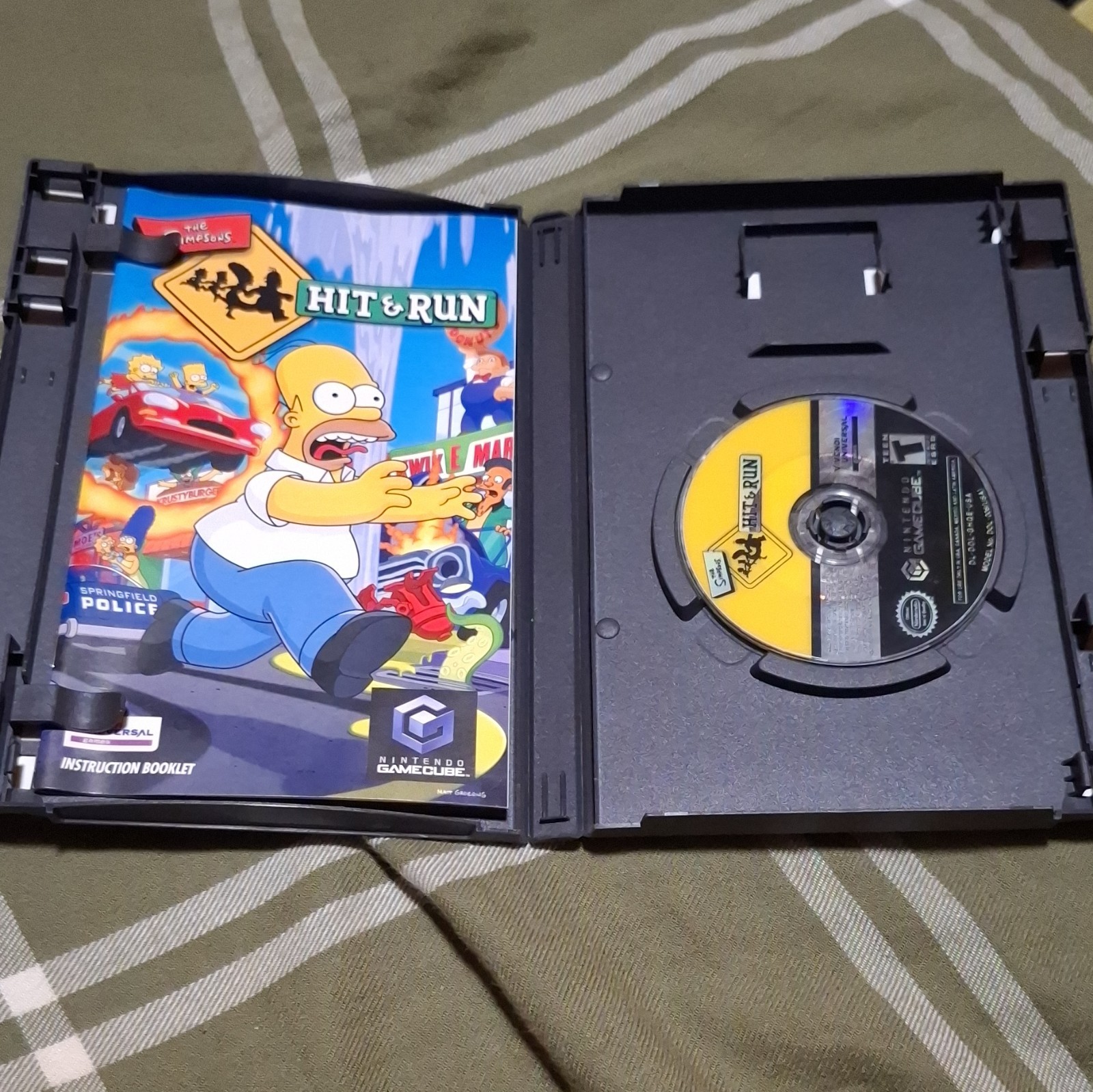 Vivendi The Simpsons: Hit & Run Nintendo GameCube Manual Included T NTSC 2003