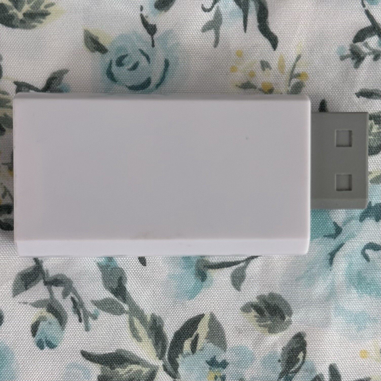 Nintendo Wii RVL-001(USA) 512 MB Home Console – White Bundle