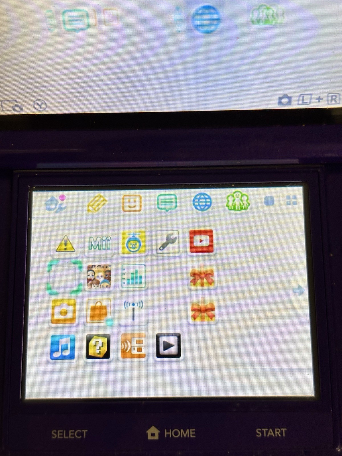 Nintendo 3DS Midnight Purple Handheld Console System Charger Tested & Working