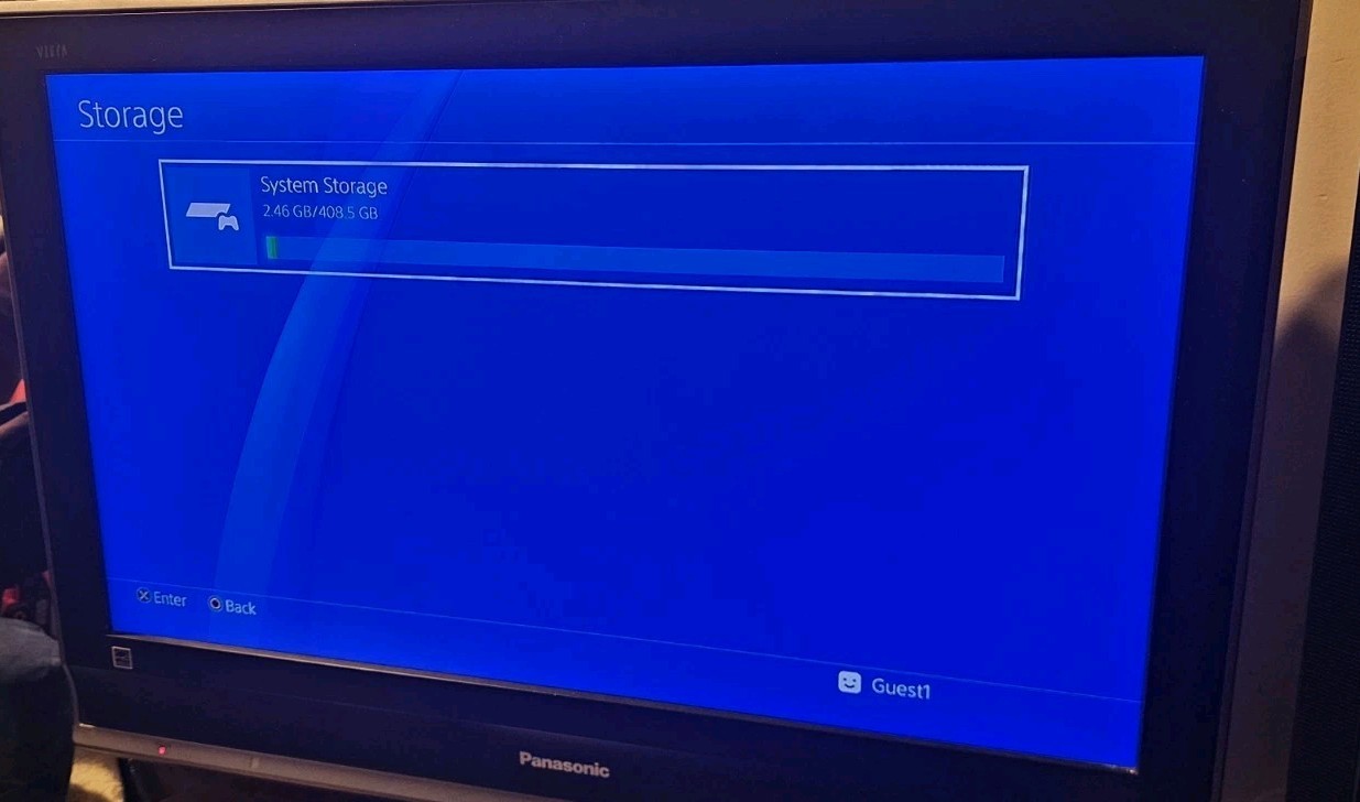 WORKING Sony Playstation 4 500GB PS4 FAT Console 2 Controllers 4 Games CUH-1215A
