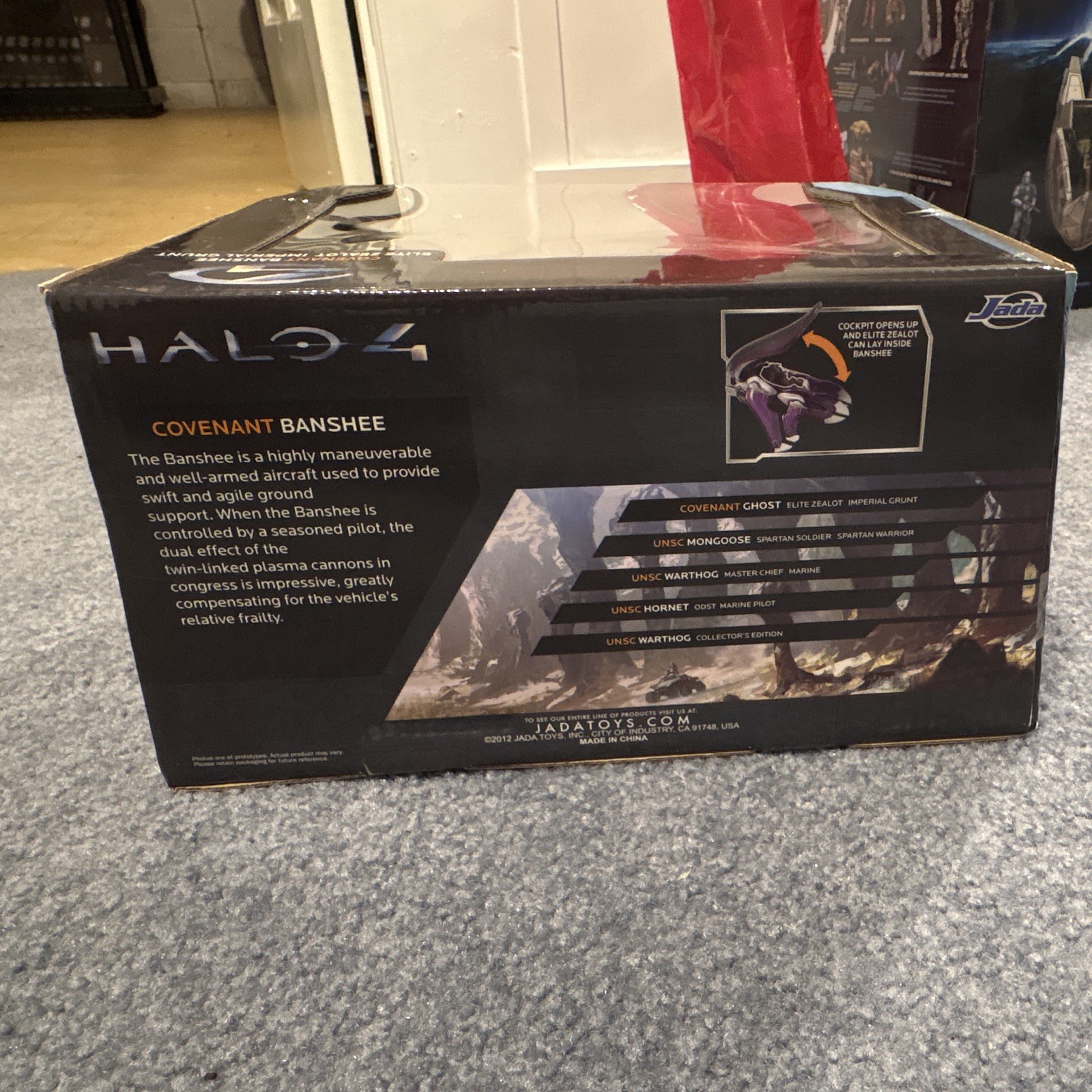 Jada Toys Halo 4 Covenant Banshee Vehicle Collector’s Edition w/ Elite Zealot