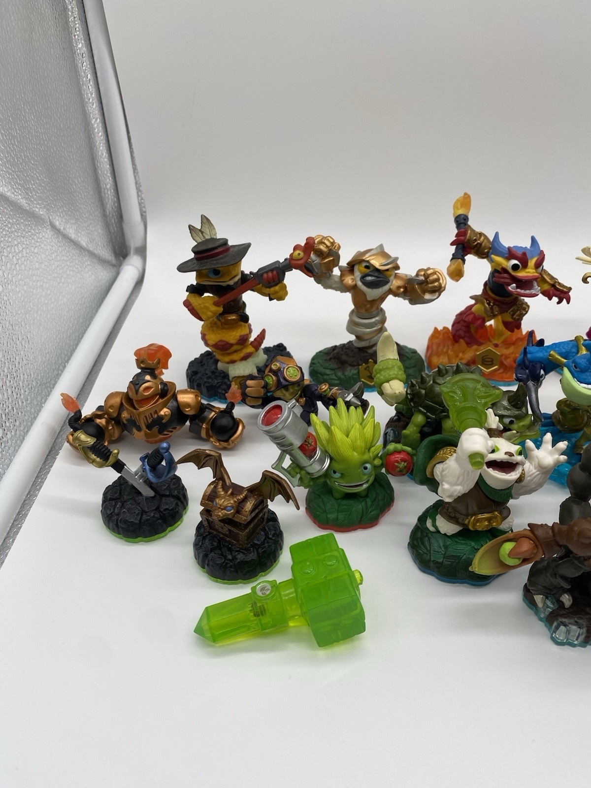 Huge Skylanders Lot Swap Force Kickoff Eruptor Funny Bone Bash Scorp Grilla