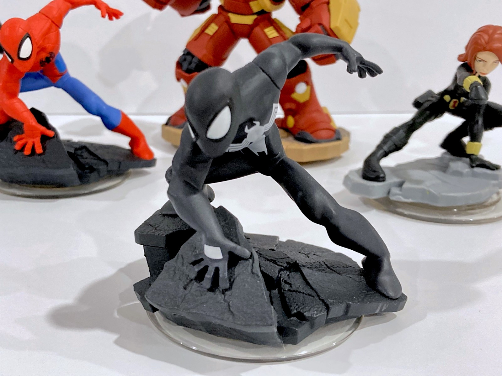 Disney Infinity Marvel 2.0 3.0 Symbiote Spiderman Venom + More 6 Figure Lot