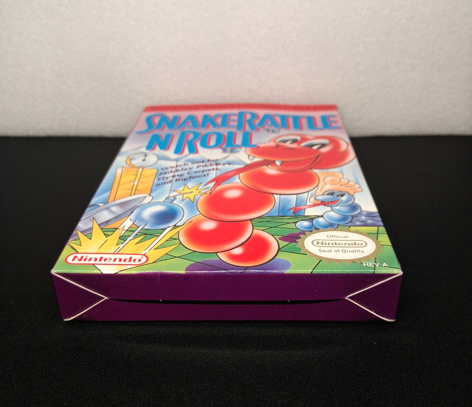 Snake Rattle n Roll (Nintendo NES, 1990) Box Only Very Good Condition