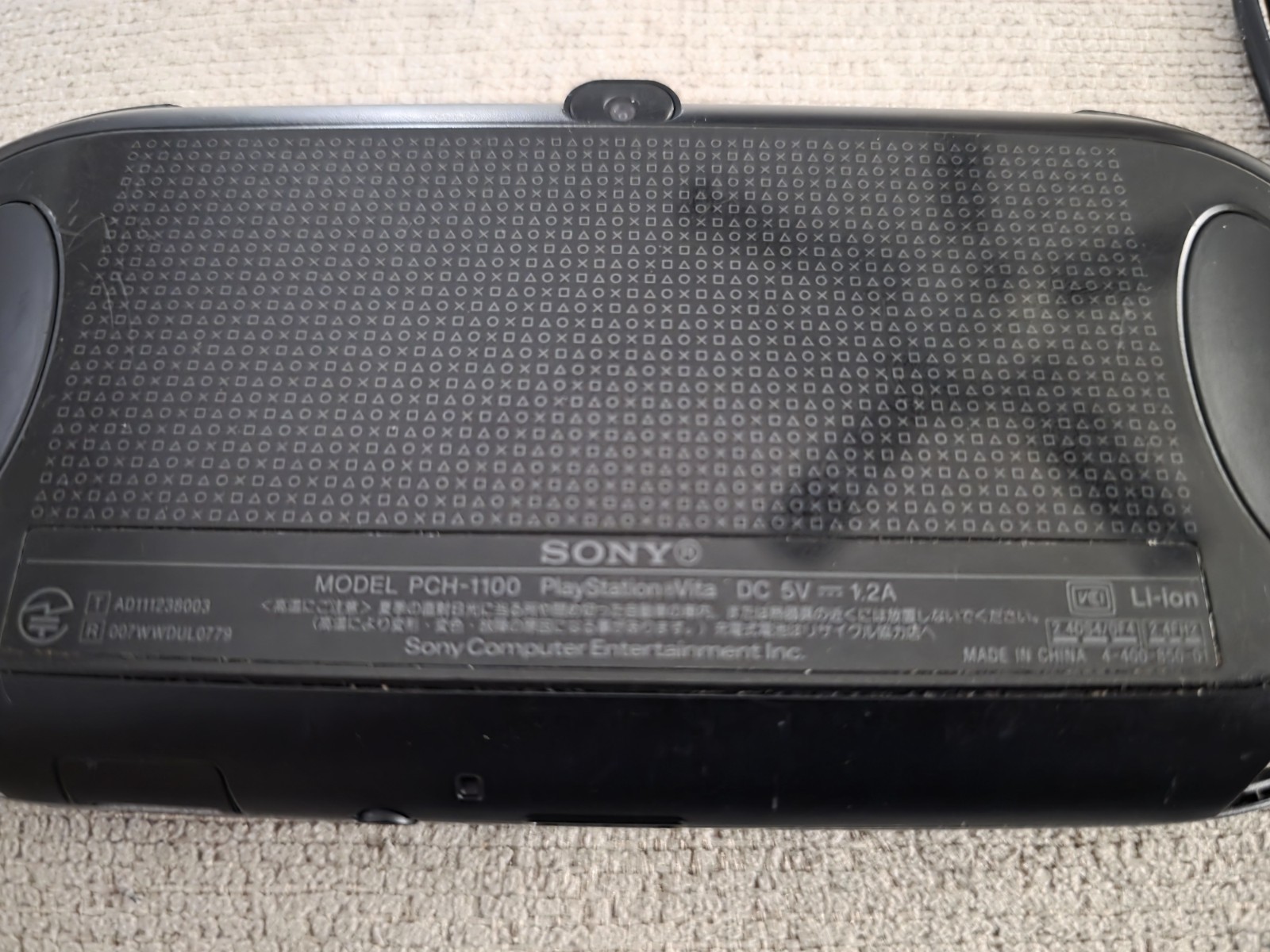 Sony Ps Vita PCH-1100 Crystal Black Model Console And Charger TESTED