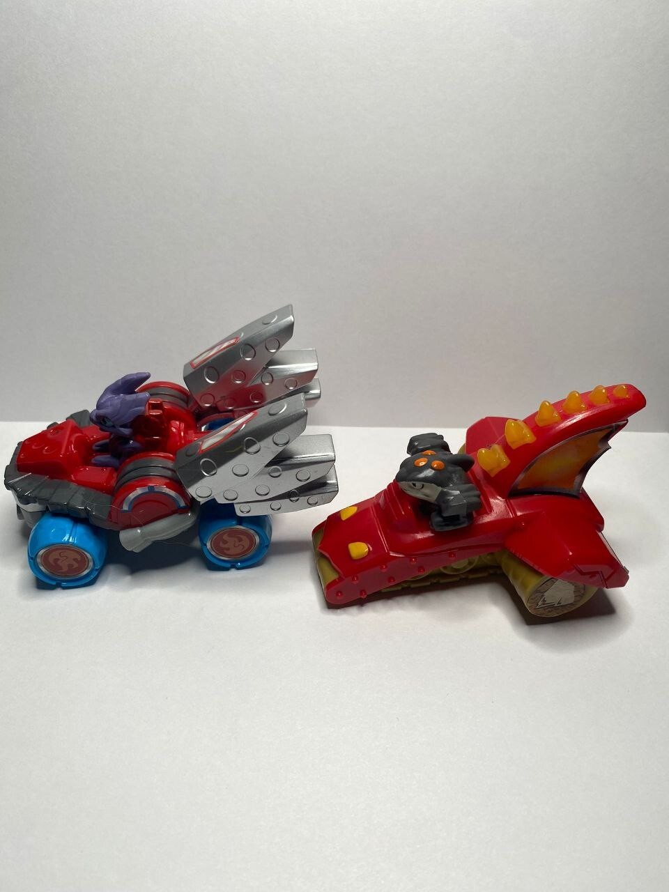 2 McDonald’s 2016 Activision Skylanders Superchargers Spitfire And Terrafin Toys