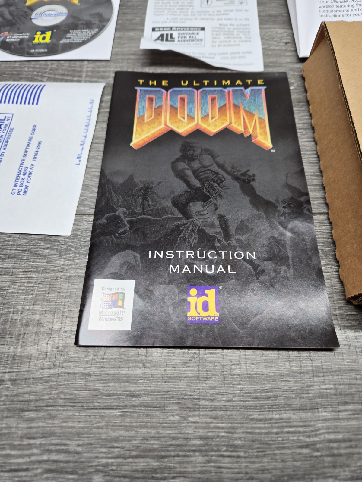 The Ultimate Doom PC Big Box Windows 95 CD-ROM No Poster Clean Disc