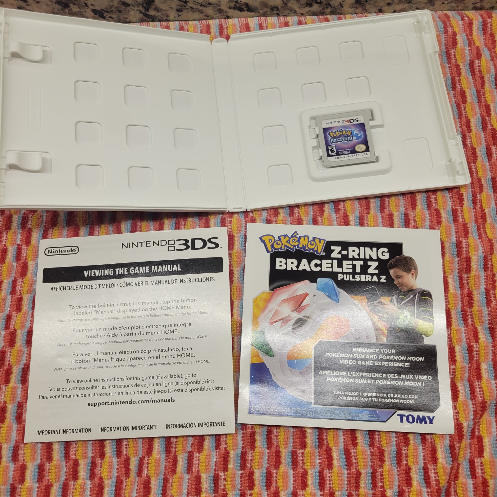 Pokémon Moon (Nintendo 3DS, 2016) CIB Complete in Box!
