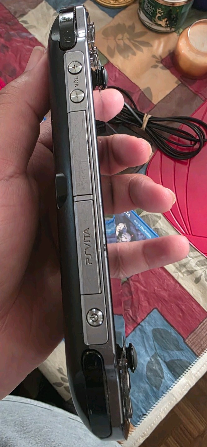PlayStation Vita: Black Color | PCH-1000 | w/ Physical Games