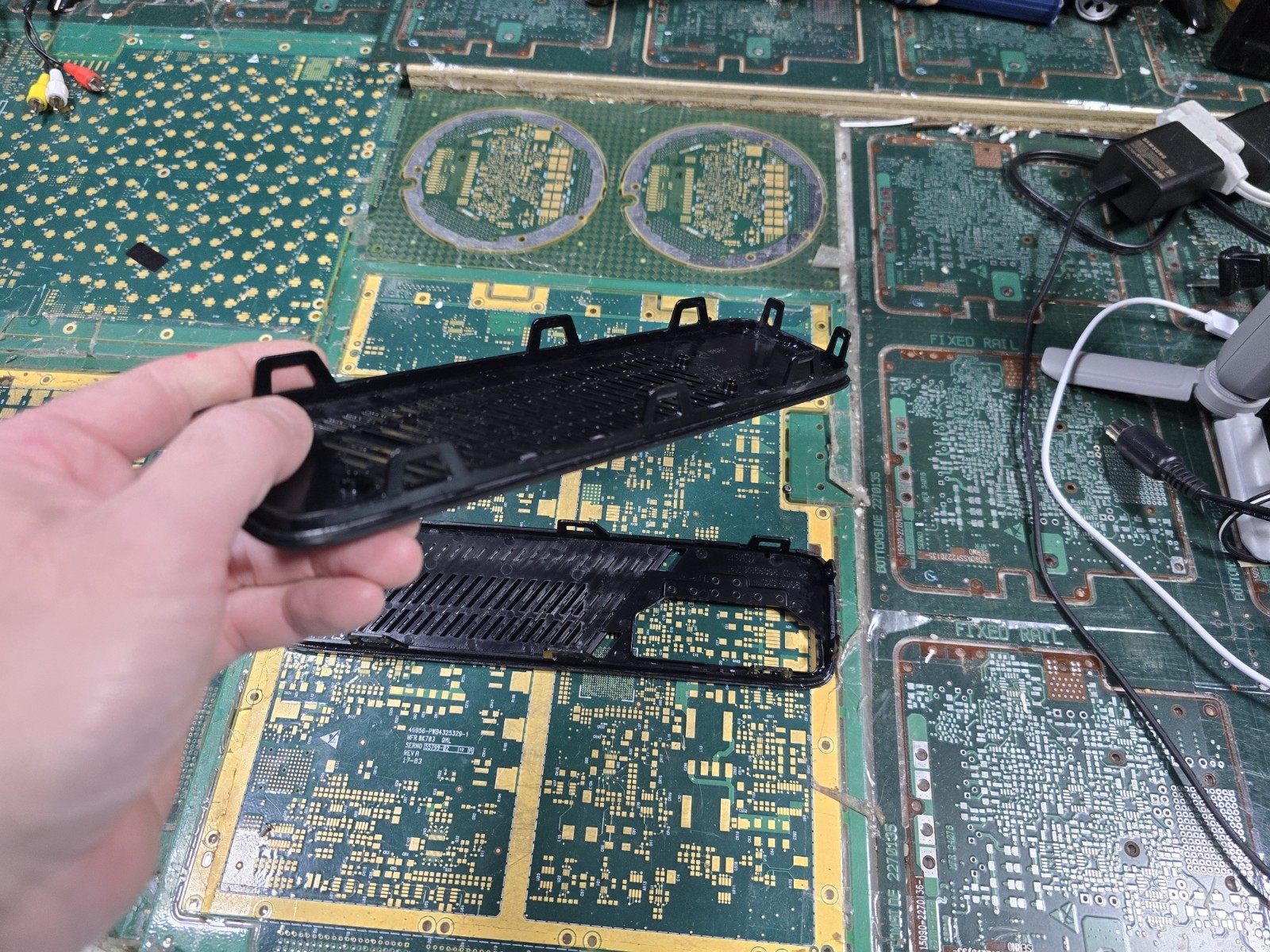 Microsoft Xbox 360 E 1538 Top/Bottom Grill & Trim Set ONLY-Intact-Good-Clean