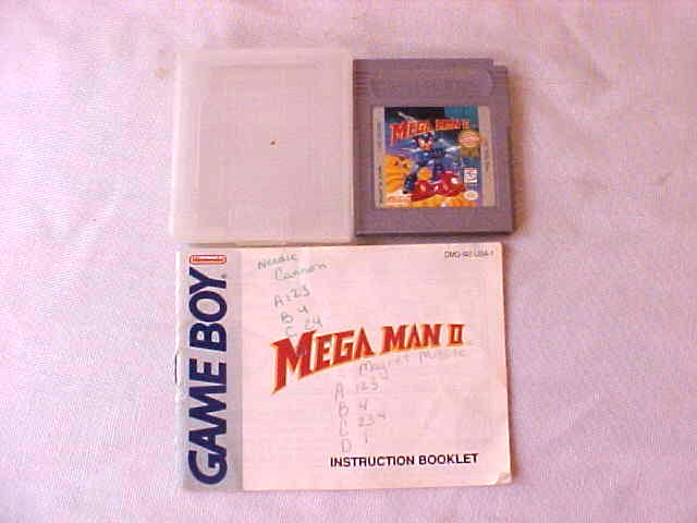 Mega Man II 2 Nintendo Game Boy 1991 Authentic Gameboy TESTED w/ Case and Manual