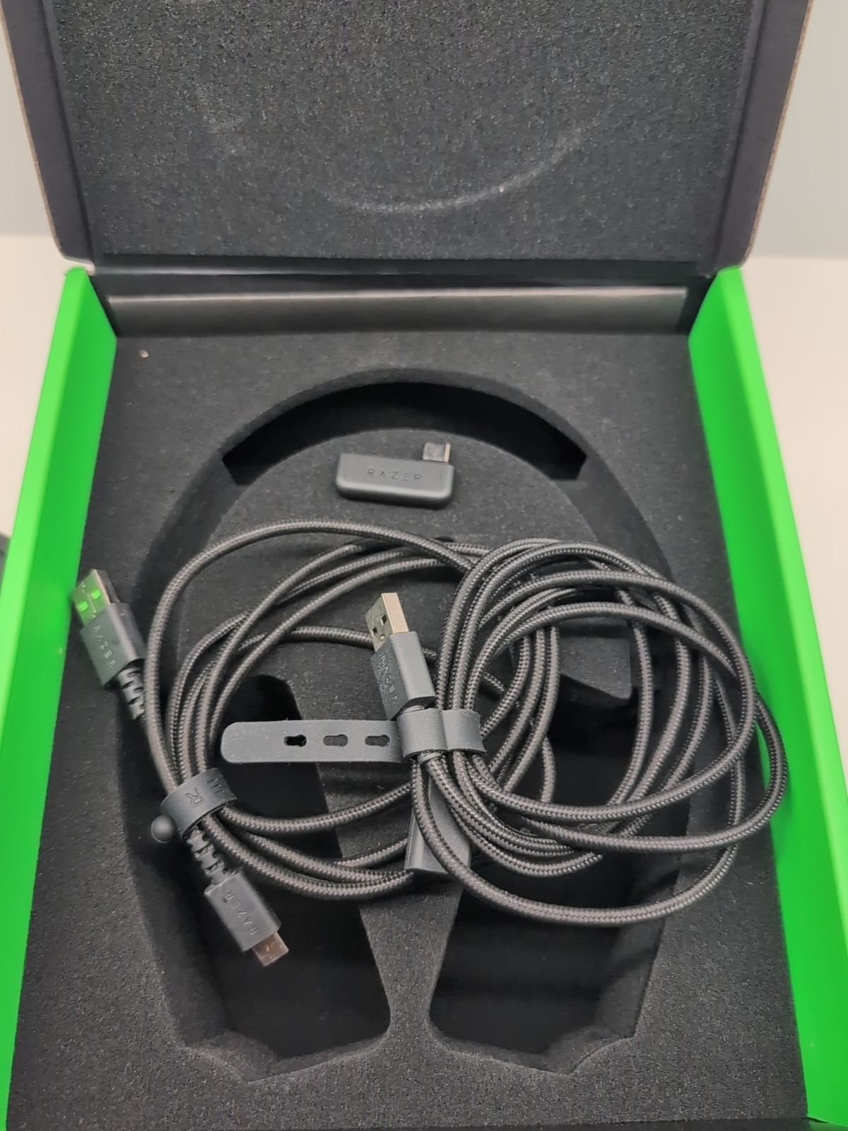 Razer Barracuda Wireless Multi-Platform Gaming & Mobile Headset With Box #2