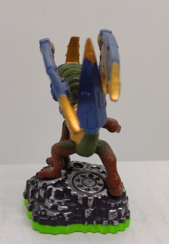 Skylanders: Spyro’s Adventure: DROBOT Figure 83986888 – FREE TRACKED SHIPPING