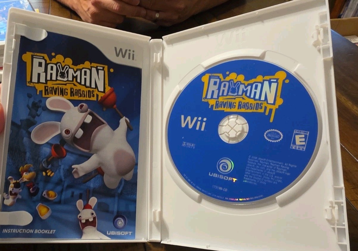 Rayman Raving Rabbids Nintendo Wii, 2006 Complete w/Manual