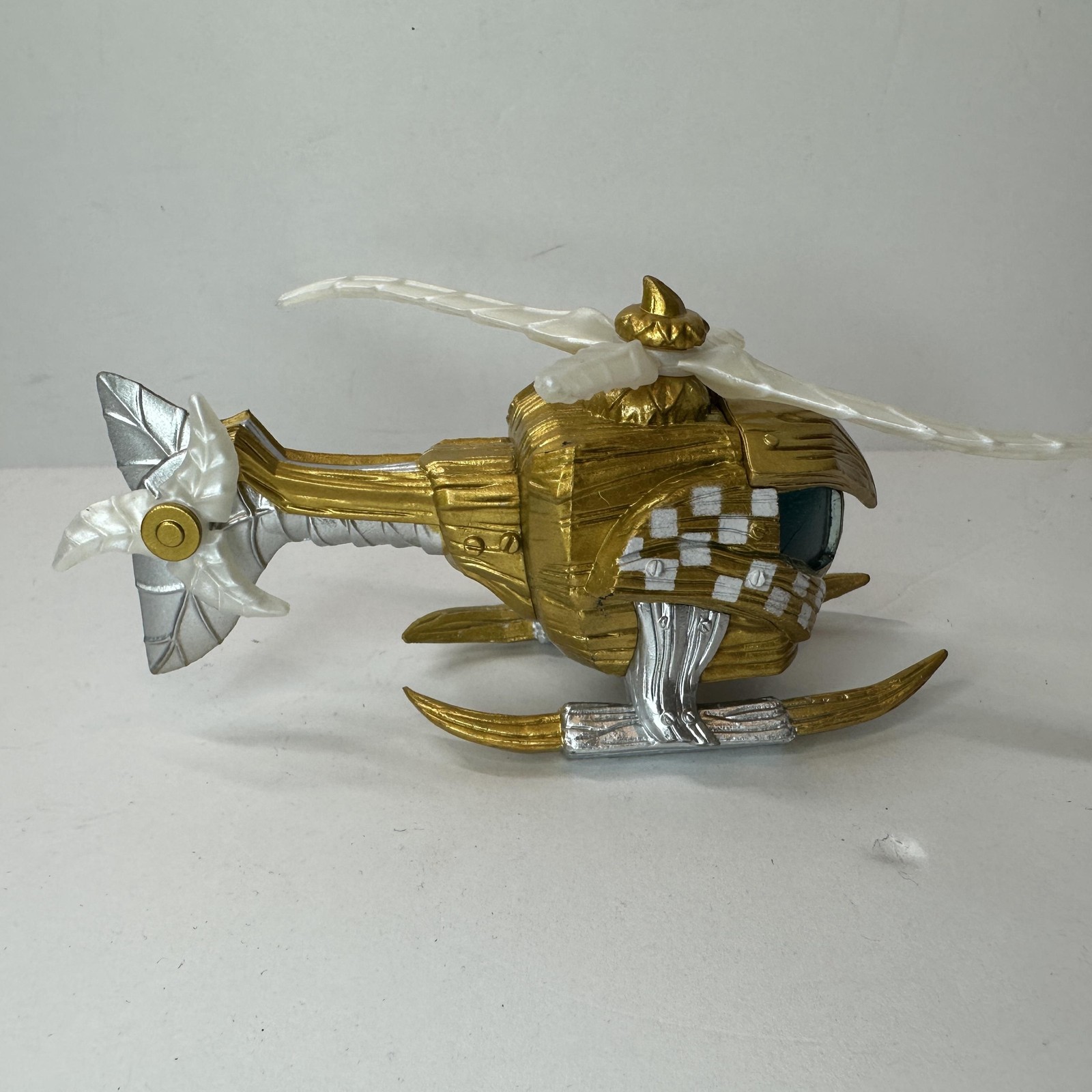 Skylanders SuperChargers Nitro Stealth Stinger Vehicle Helicopter Gold Toy