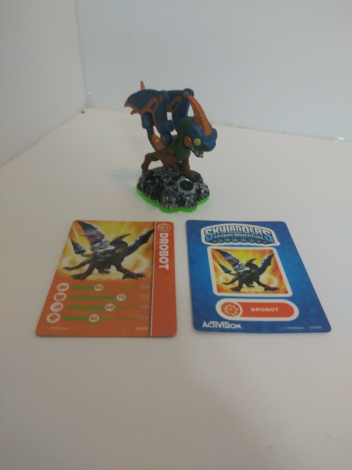 Skylanders: Spyro’s Adventure: DROBOT Figure with Card