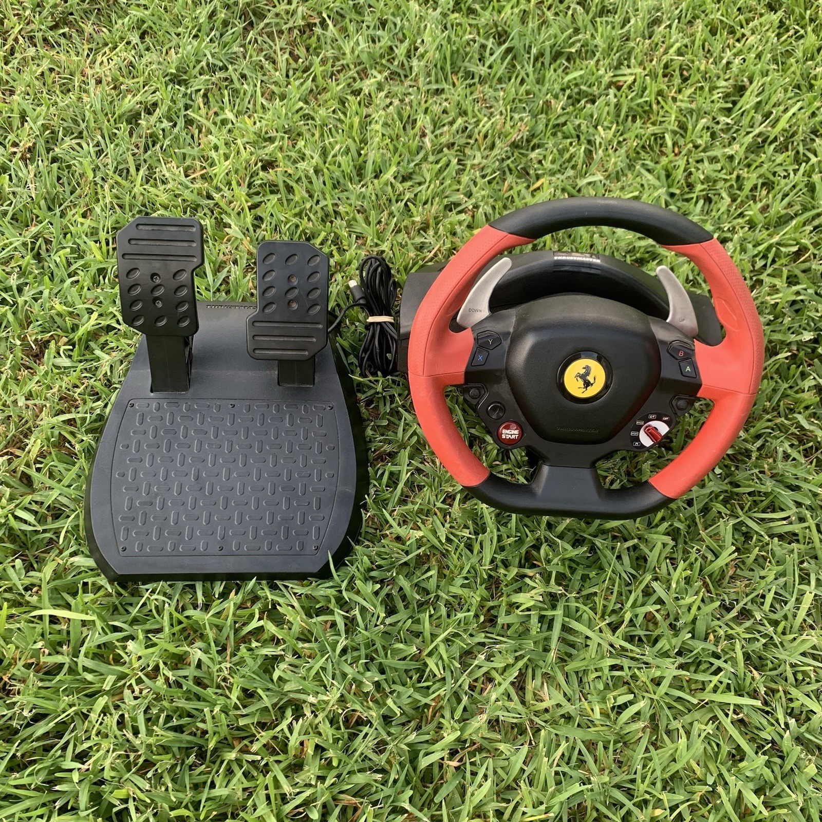 Thrustmaster Ferrari 458 Spider Racing Wheel Xbox Series X | S Xbox One WORKING