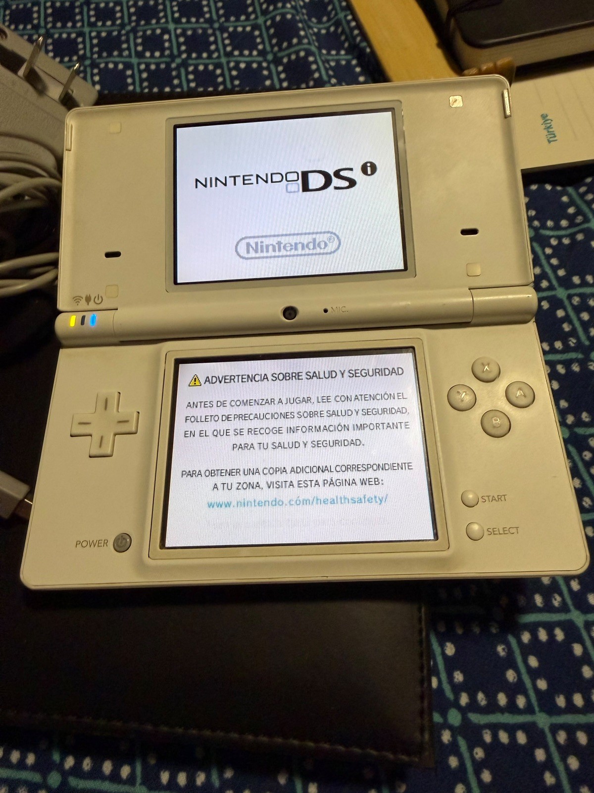 Nintendo DSi Handheld Game Console + Charger & Stylus White tested