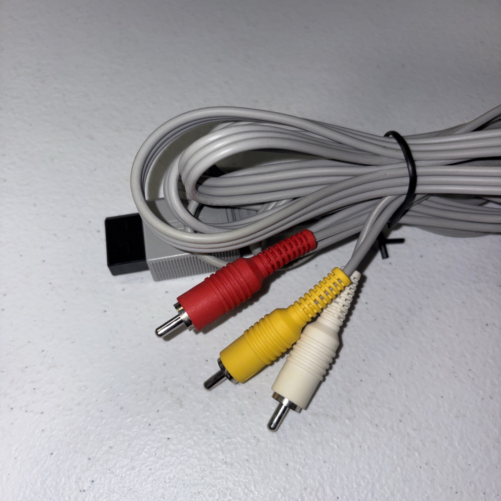 Original OEM Nintendo Wii And Wii U Audio Video AV Cable Cord Very Good