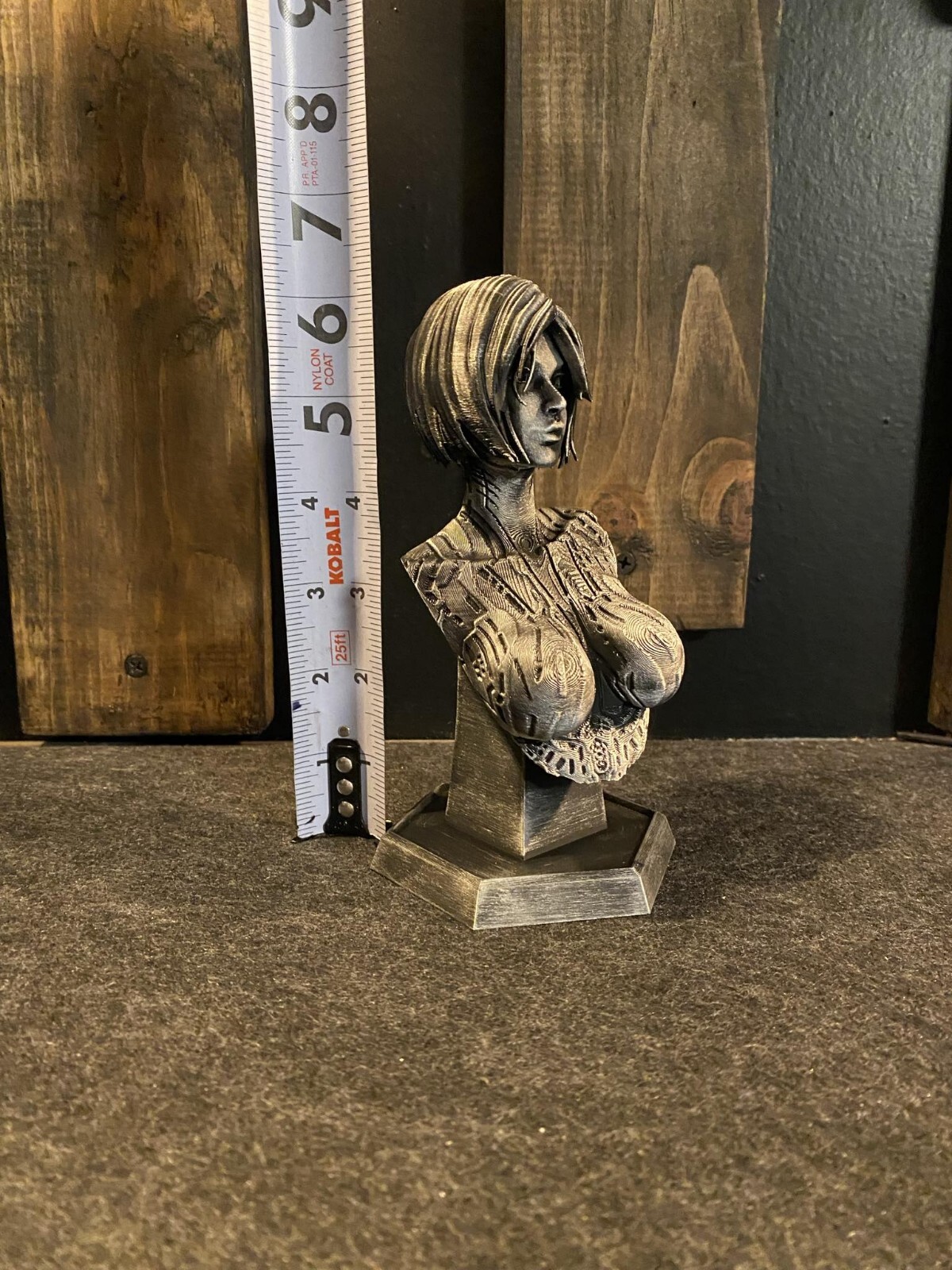 Halo Cortana Statue 6in