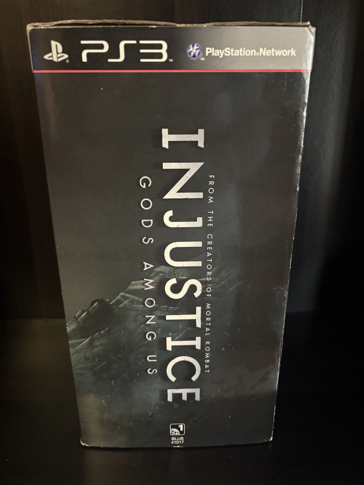 Injustice: Gods Among Us Collector’s Edition PS3 2013 Batman Wonder Woman Statue