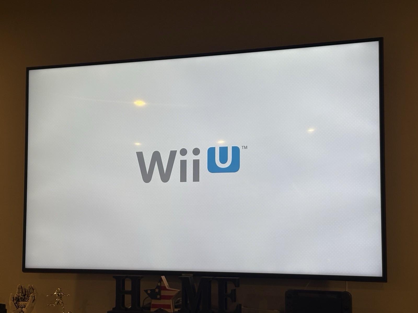 Nintendo Wii U with Mario & Luigi Deluxe Set Box 32GB (TESTED)