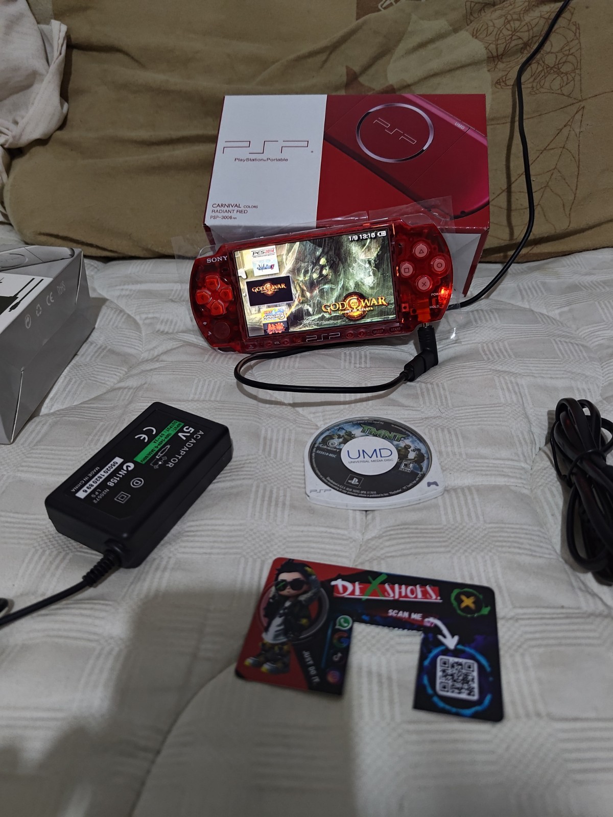 Sony PSP 3000 transparent red with 32 GB games USB-C adapter