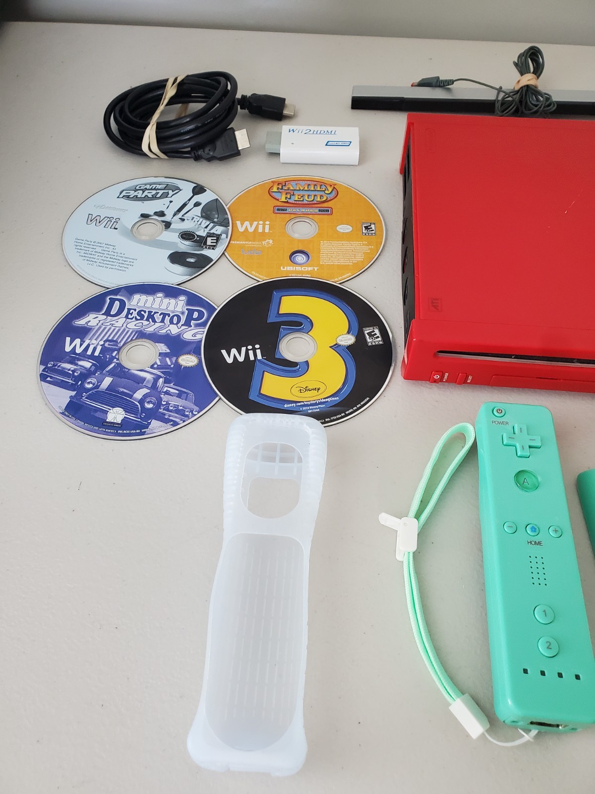 Nintendo Wii Console Gaming System RVL-001 Red w/ Games Controller Nunchuck