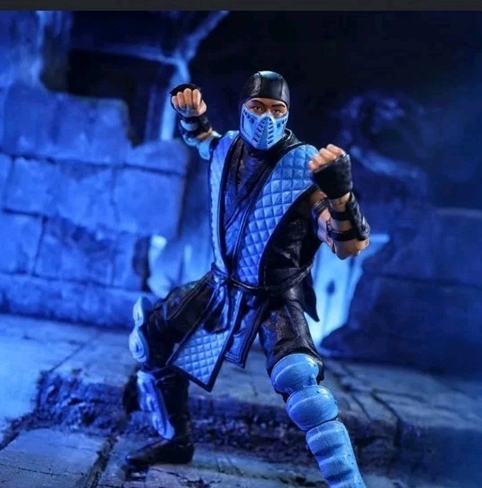 McFarlane Toys Mortal Kombat Klassic Sub-Zero Action figure