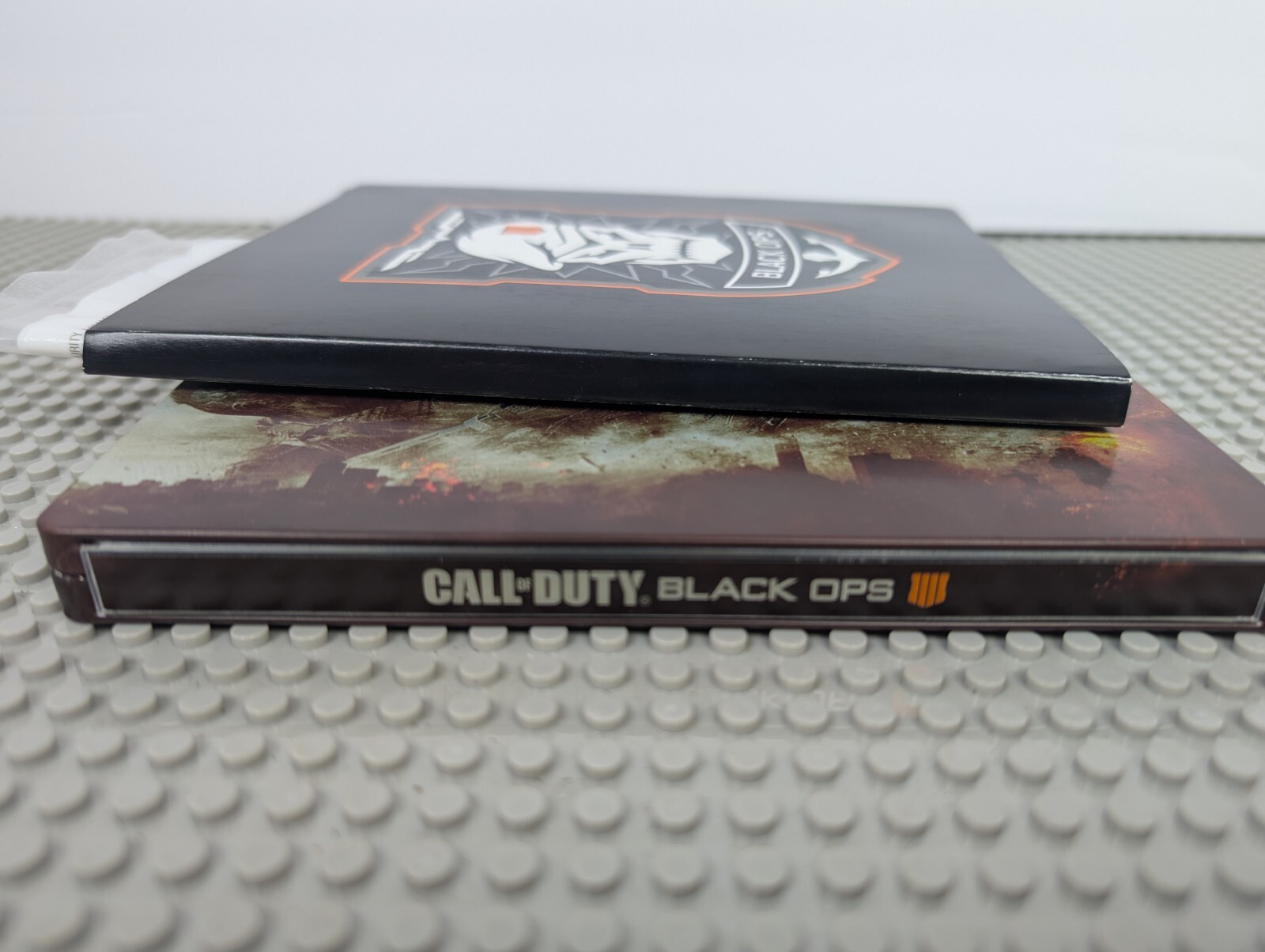 Call of Duty Black Ops 4 Collector’s Edition Patches Set & game steelbox Bundle