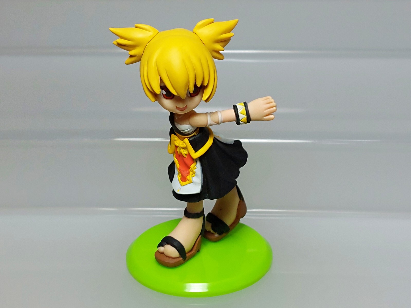 Game Characters Sukatto Golf Pangya Lolo Lola Dolfini Figure MegaHouse H07 3.2in