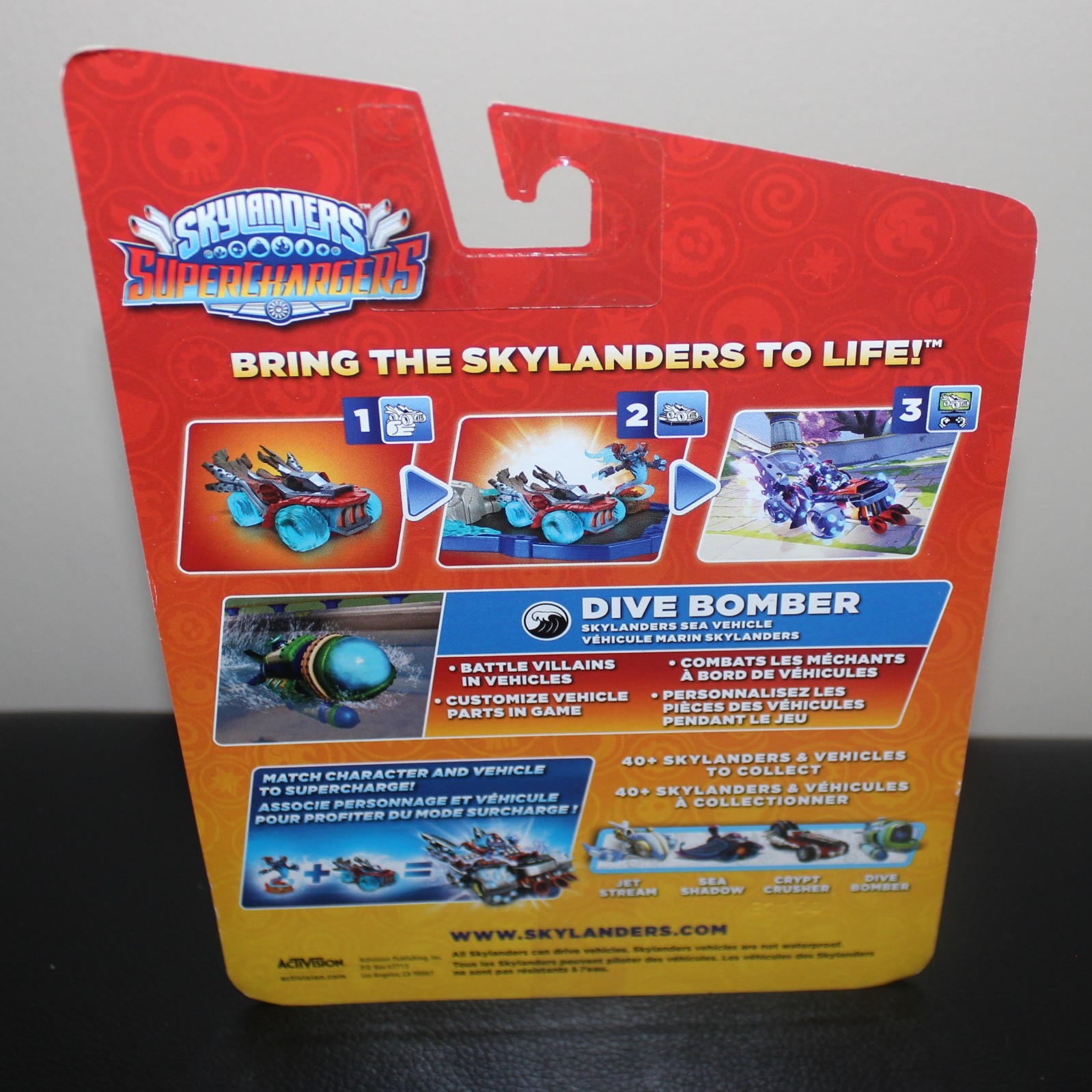 new Skylanders Superchargers DIVE BOMBER SEA VEHICLE 2015 w/ Sticker Sheet