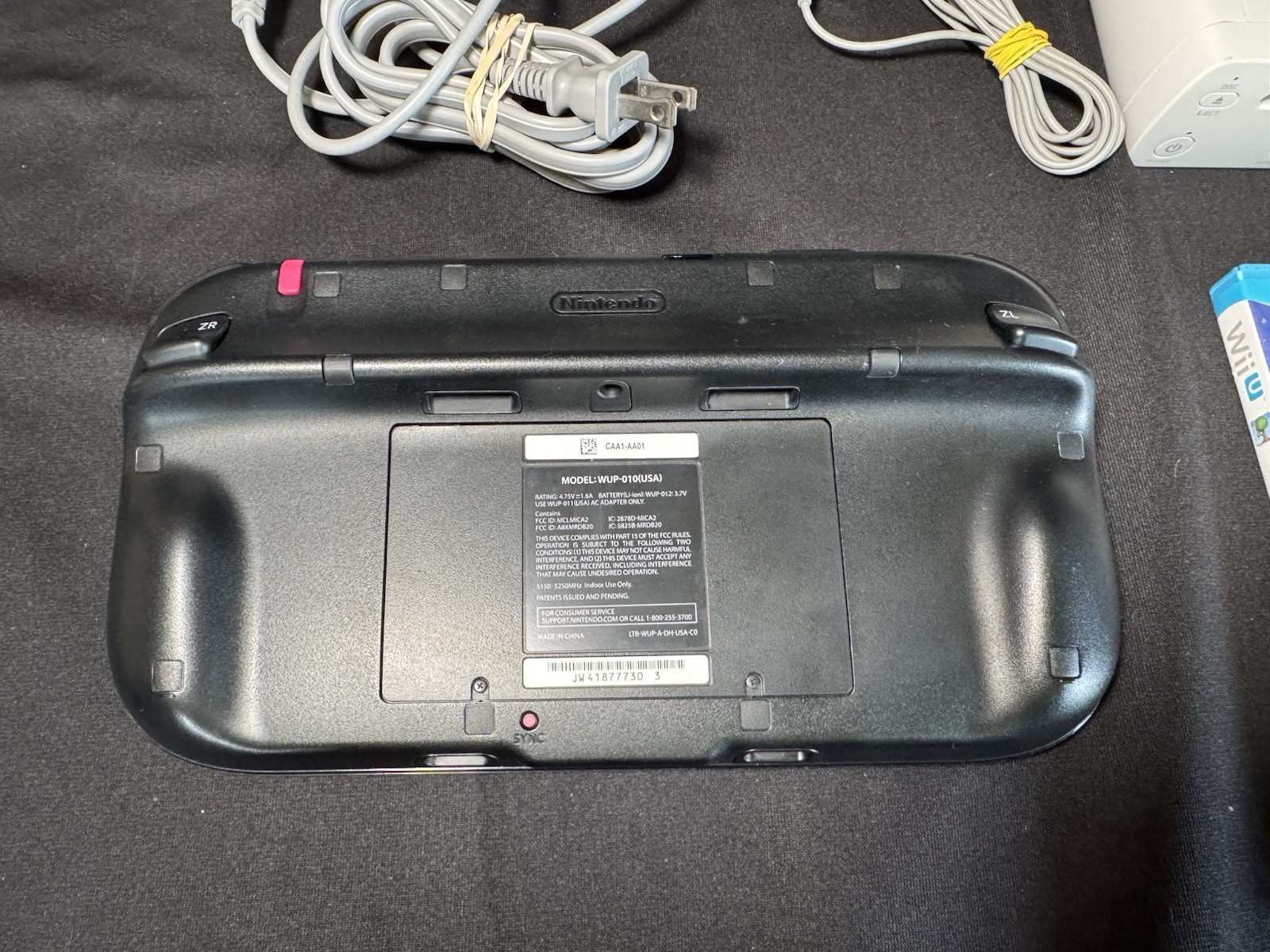 USA Nintendo Wii U 8GB Console And Pad Set System WHITE WUP-001 02 Used Working