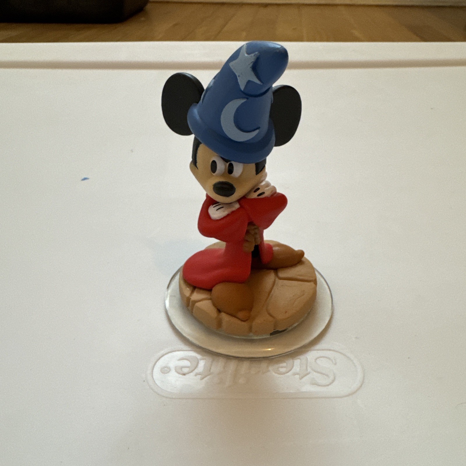 Disney Infinity 1.0 Bundle Xbox 360 Game, Base, Figures, Play Sets & Power Discs