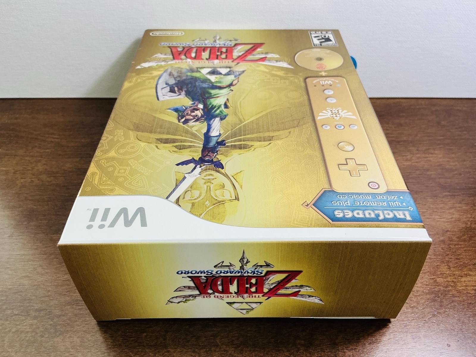 Zelda Skyward Sword Limited Edition Gold Remote Bundle (Wii) NEW SEALED RARE