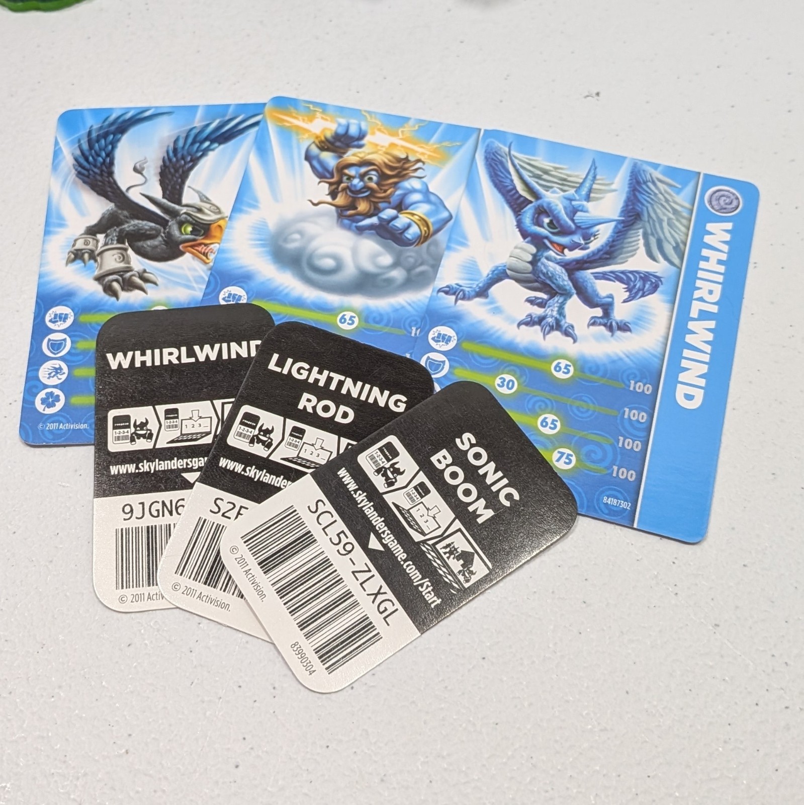 Skylanders Spyros Adventure 14 Figure Lot w/ 6 Cards & PowerA Travel Tote Bag