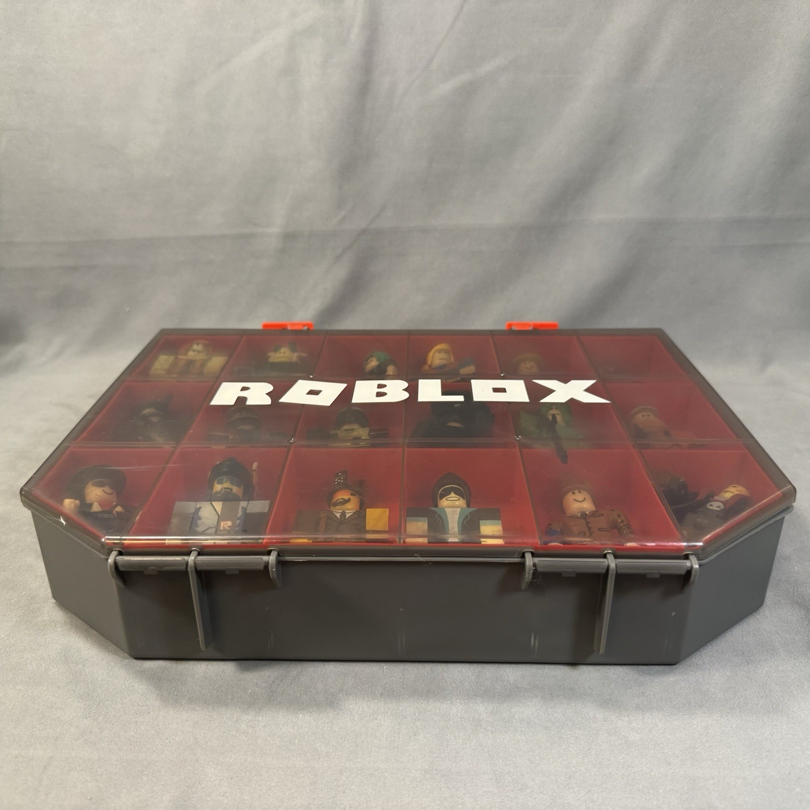 Roblox Lot of 38 Figurine/Figures, Weapons, Took Kit Case Toys Accessories OG