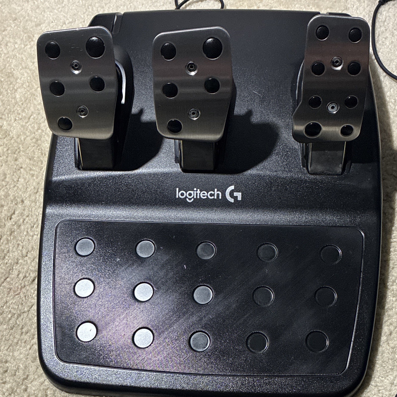 Logitech G29 Driving Force Racing Wheel & Pedals Wired USB for PS4 PS3 PC