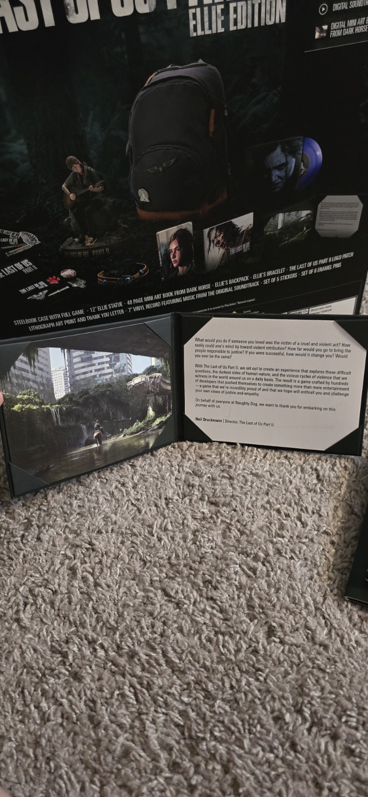The Last of US Part II PS4 Collectors Edition Statue Set with Box