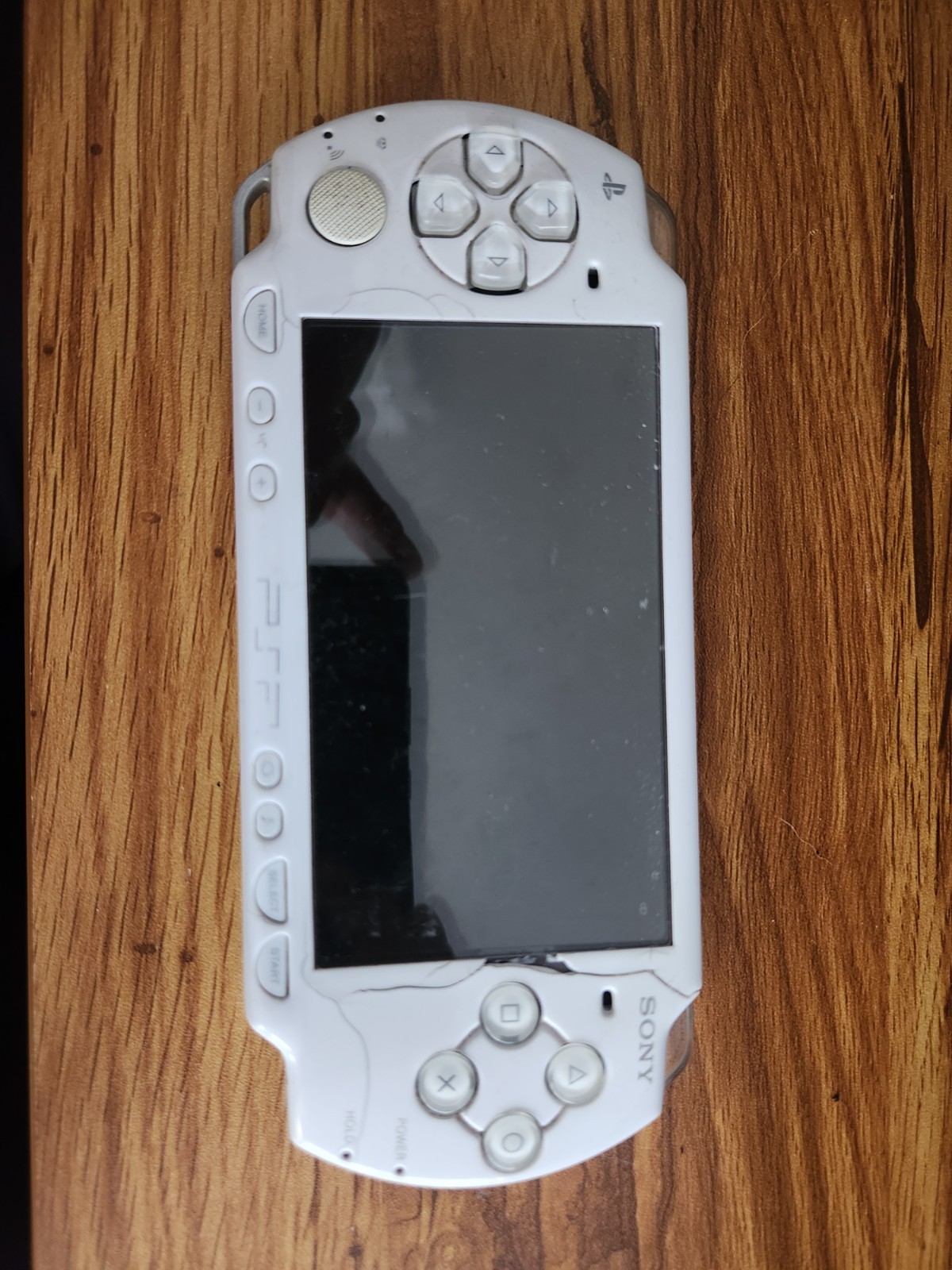 Sony PSP 2000 White (Broken Faceplate)