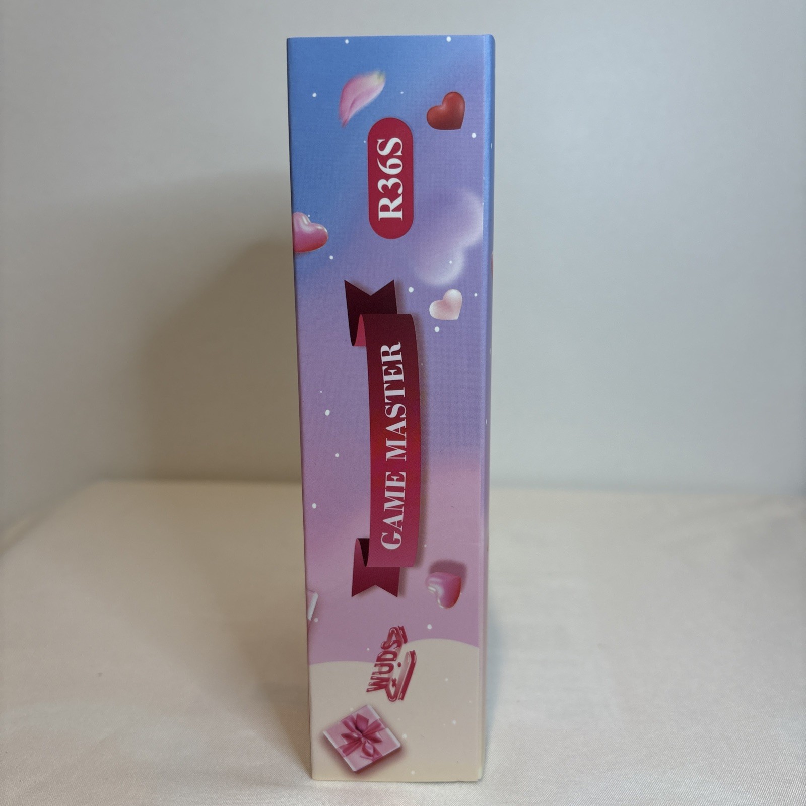 R36S Retro Handheld Video Game Console Linux System 3.5 Inch IPS Screen New