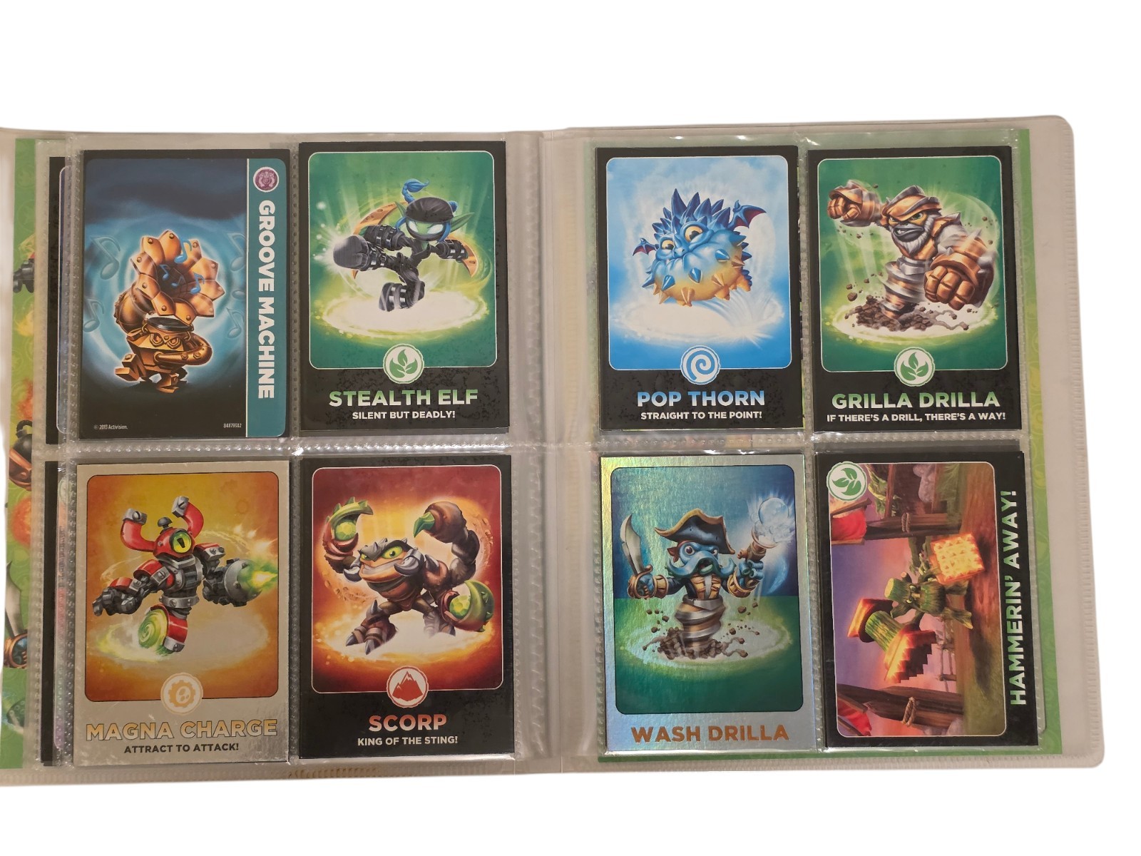 Skylanders SWAP FORCE Trading Card Album, with 109 Cards, FULL! 2012, 2013 Topps