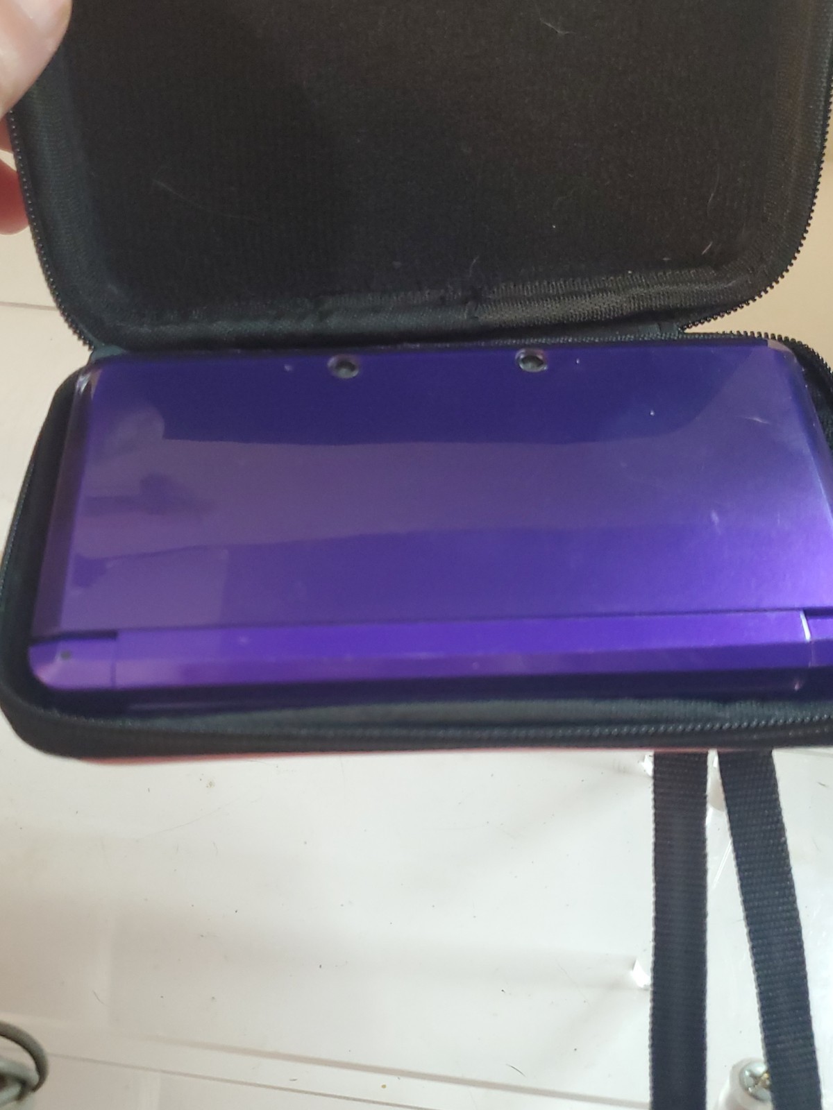 Purple Nintendo 3DS w Charger and Case