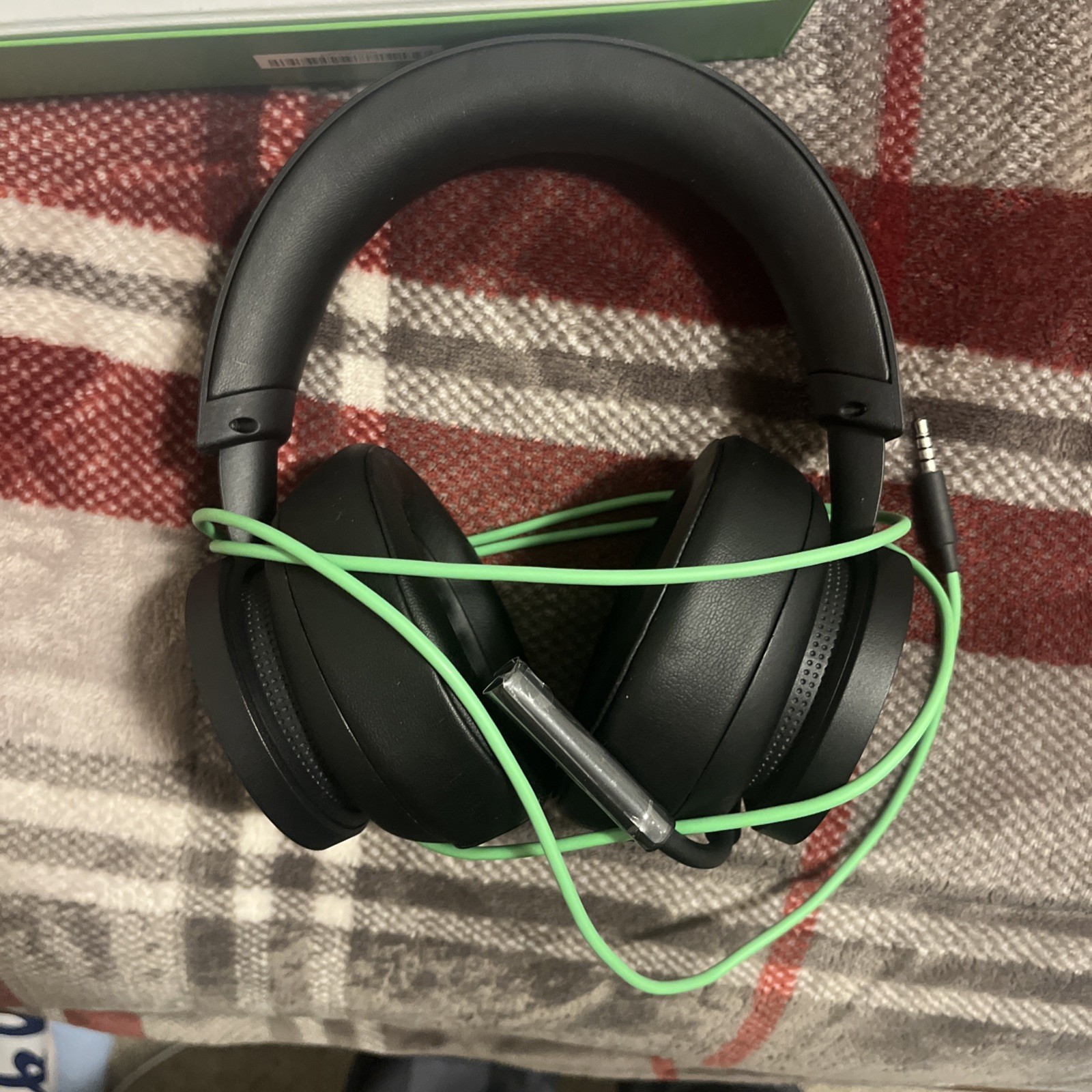 Microsoft Xbox Stereo Headset for Xbox Series X|S, Xbox One, Windows 10 – Black
