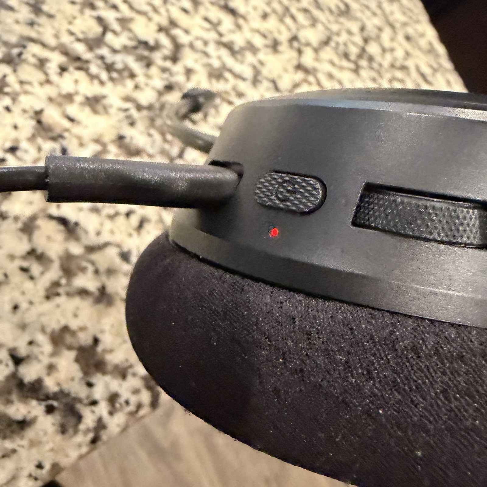 Razer Kraken V4 Wireless Gaming Headset: 2.4GHz, Bluetooth, USB